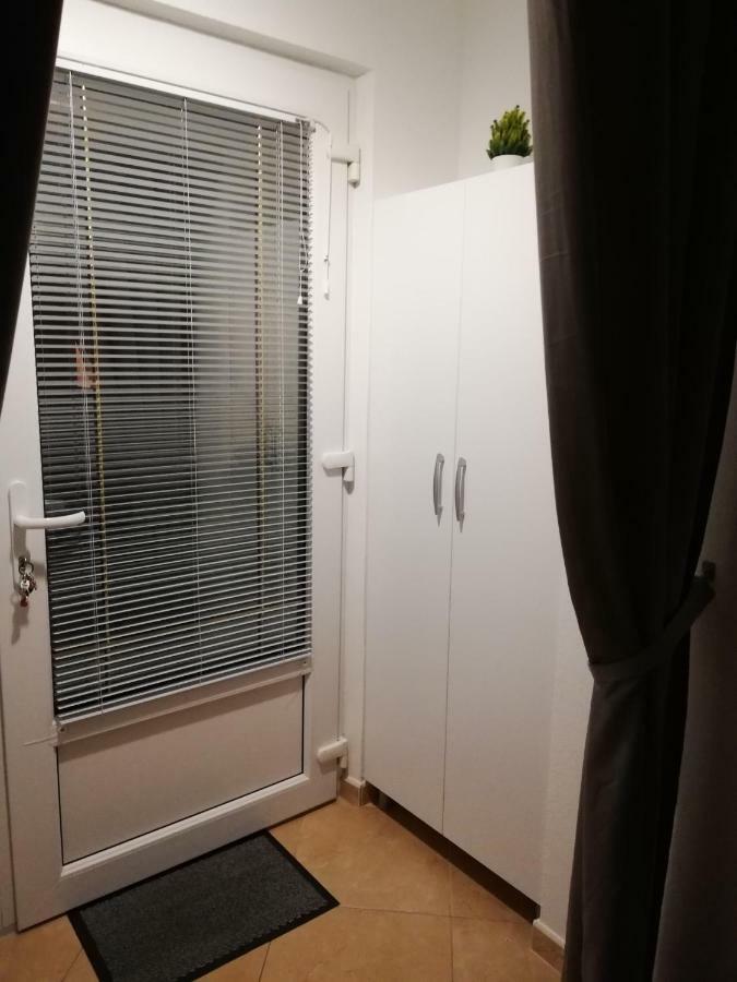 Zana Apartman *