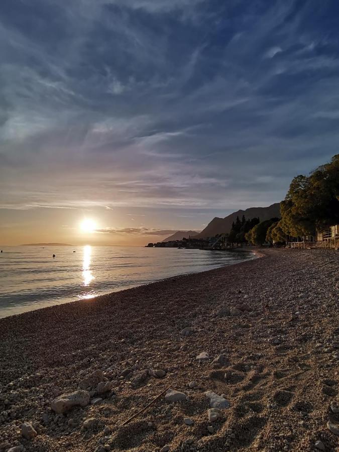 Zana * Gradac (Split-Dalmatia)