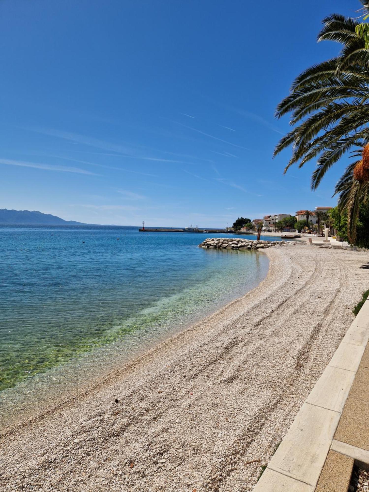 Zana * Gradac (Split-Dalmatia)