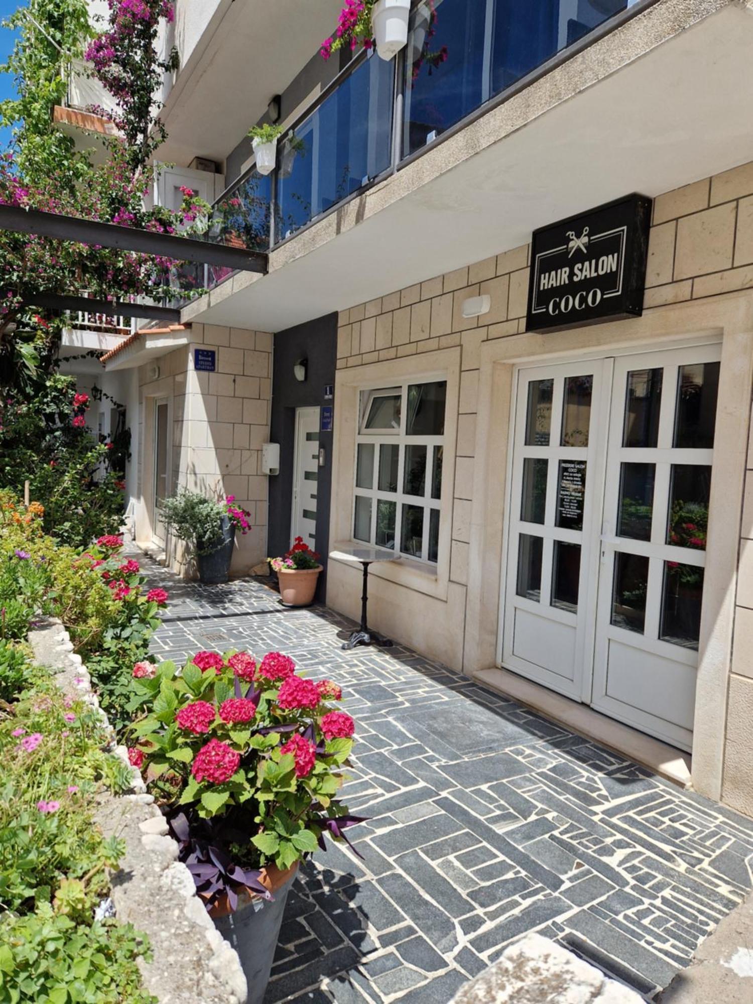 Apartment Zana